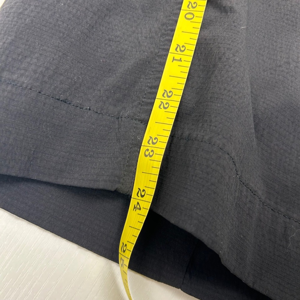 Athleta Trekkie Straight Crop Pants Womens 16 Black Ripstop Hiking Gorpcore - Picture 8 of 8